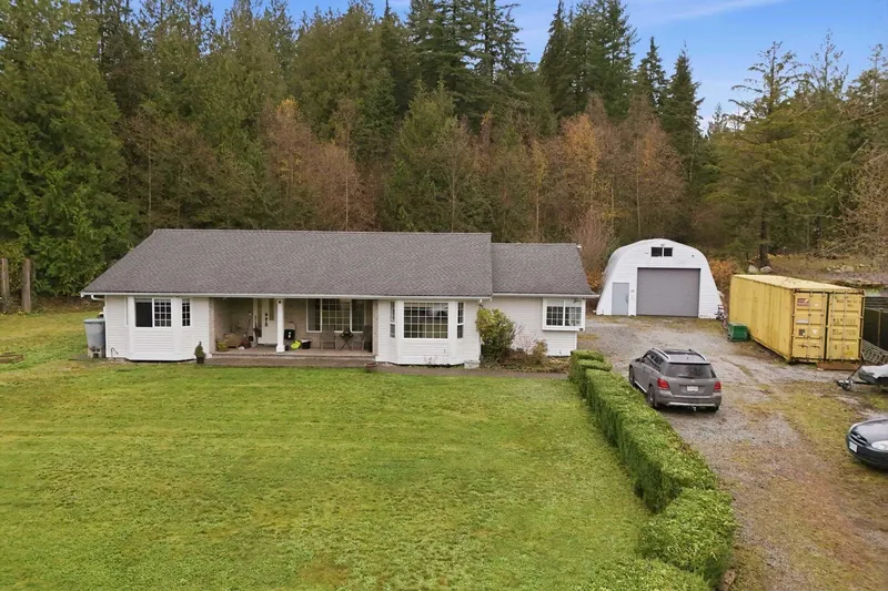 30317 BERG AVENUE - photo 2 of 25