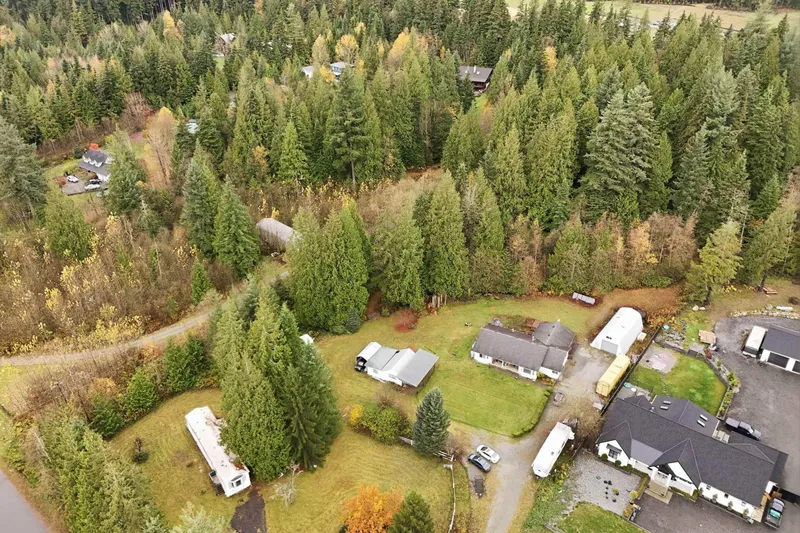 30317 BERG AVENUE - photo 4 of 25