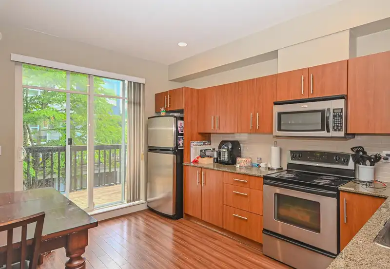 32 7088 191 STREET - photo 2 of 38