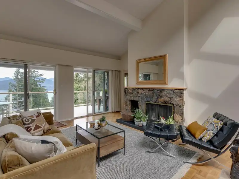 110 OCEANVIEW PLACE - photo 2 of 40