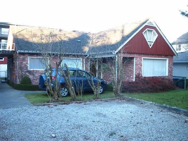 15297 17 AVENUE - photo 1 of 1