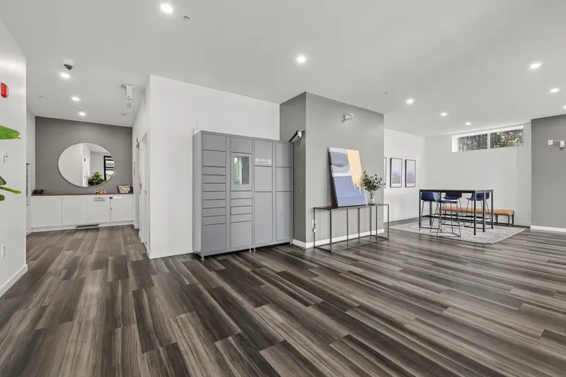 303 13628 81A AVENUE - photo 4 of 18