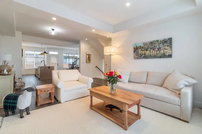 7 35810 MCKEE ROAD - photo 3 of 25