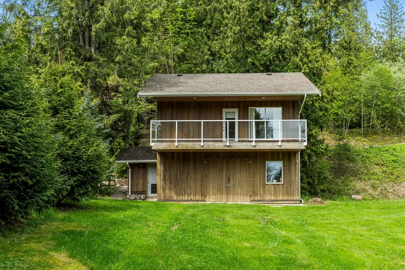 31796 GROVE AVENUE - photo 1 of 23