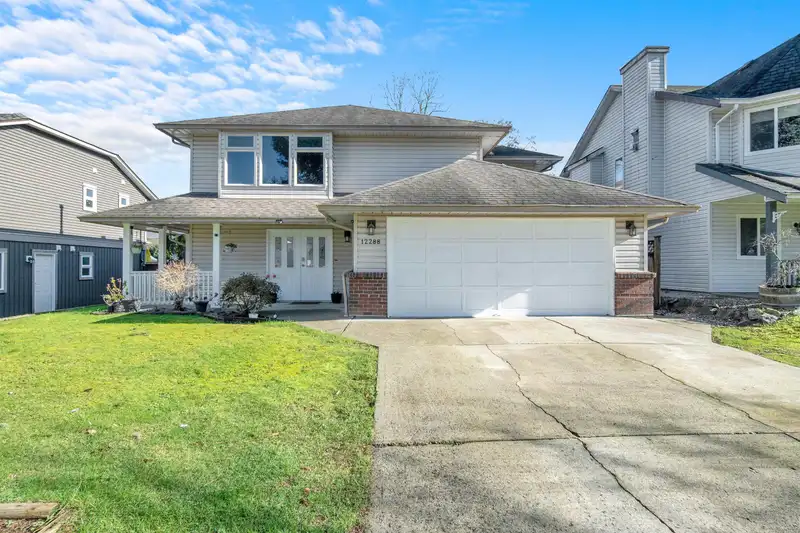 12288 233 STREET - photo 1 of 32