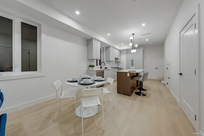 6728 HEATHER STREET - photo 4 of 23