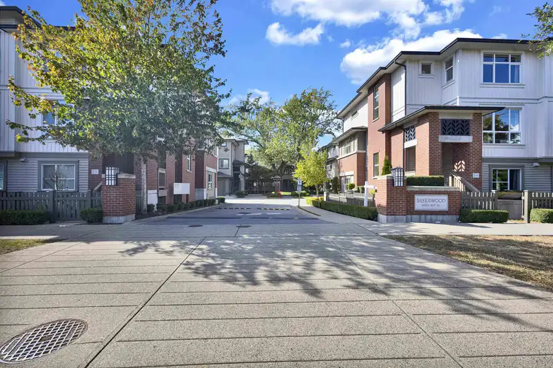 15 8355 164 STREET - photo 1 of 40