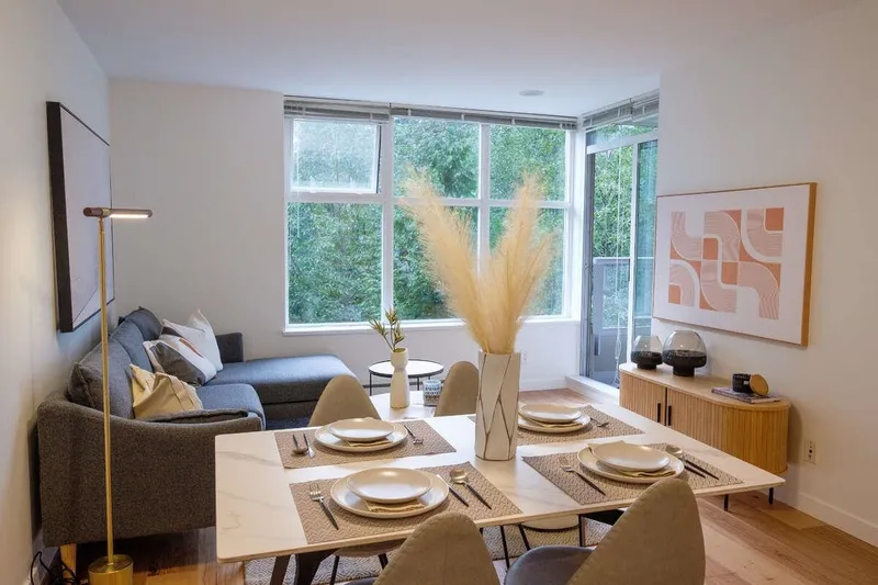 403 9232 UNIVERSITY CRESCENT - photo 1 of 25