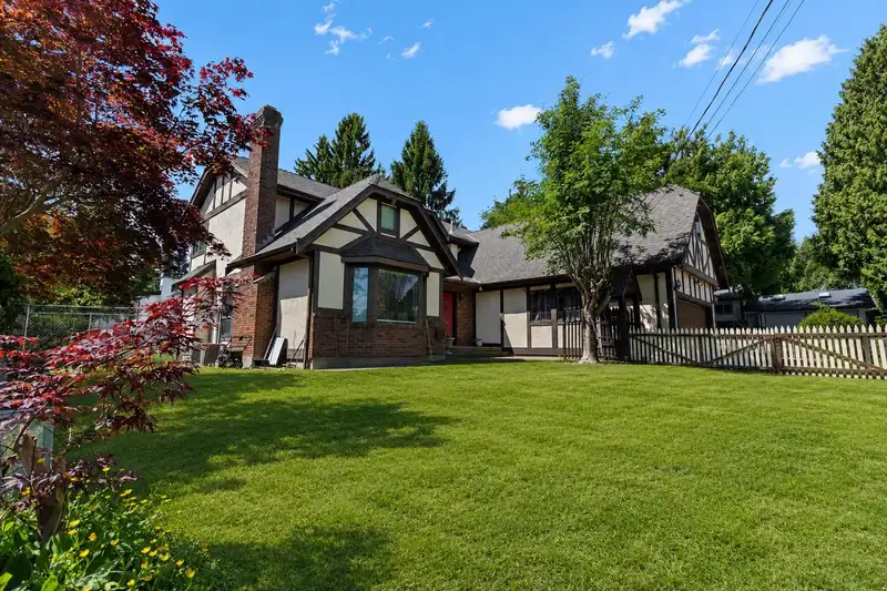 1648 KEMPLEY COURT - photo 1 of 25