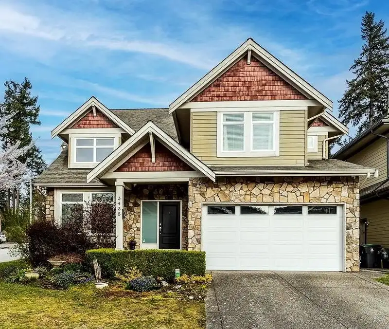 3438 148A STREET - photo 2 of 36