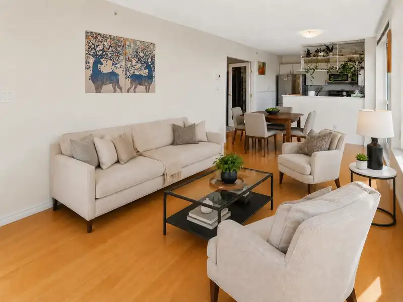 3207 939 HOMER STREET - photo 2 of 40