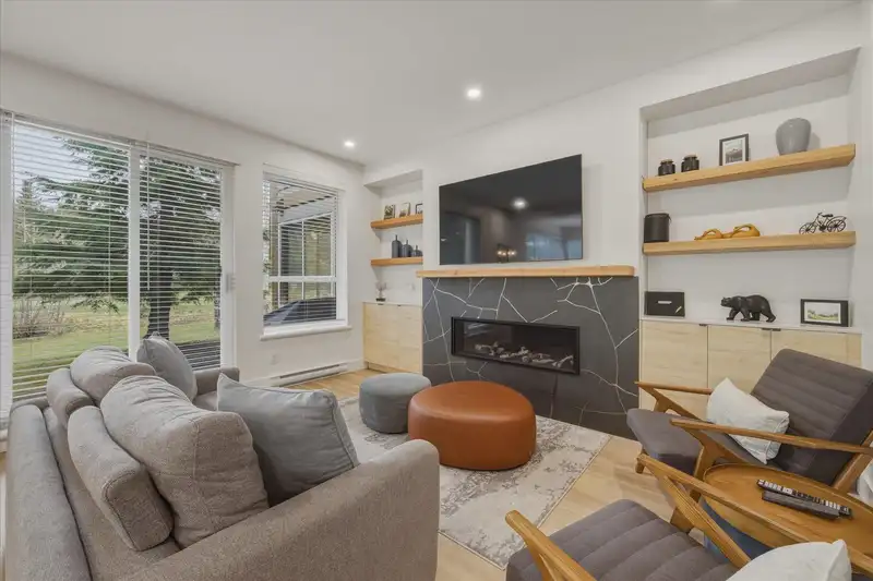 16 4628 BLACKCOMB WAY - photo 2 of 21