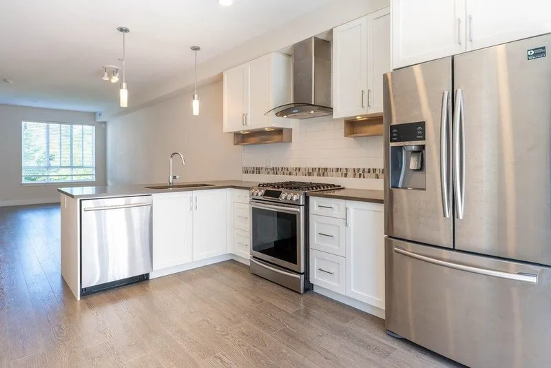 559 4688 HAWK LANE - photo 4 of 20