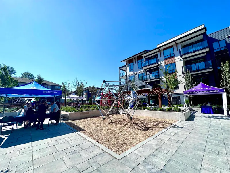 328 7506 199A STREET - photo 2 of 17