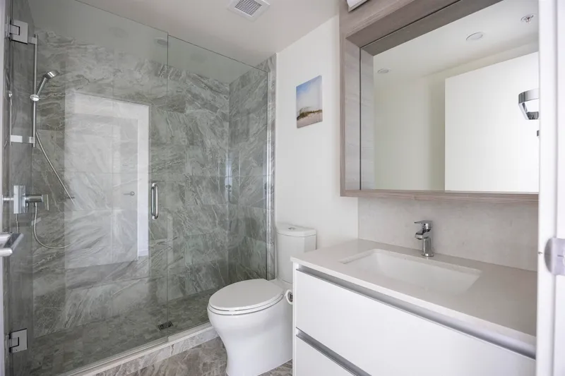 810 6633 BUSWELL STREET - photo 4 of 25