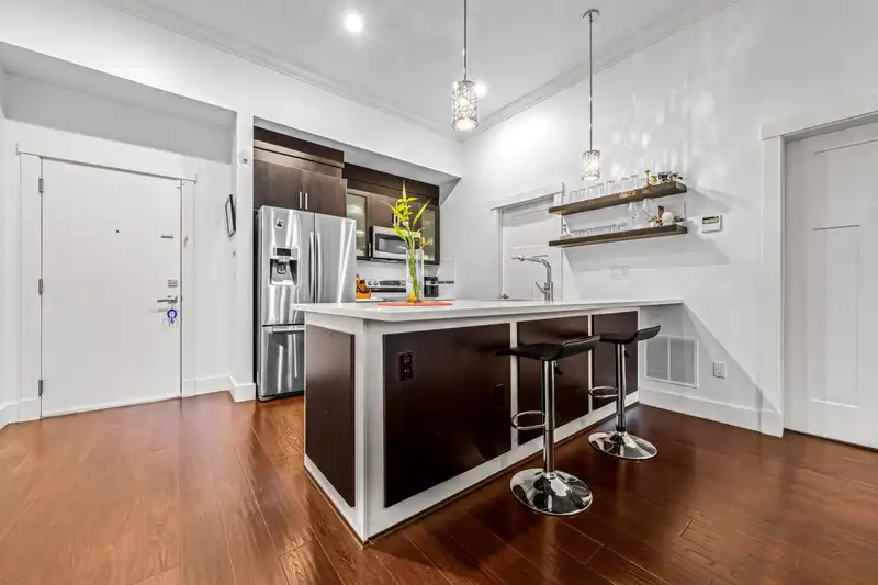 104 14885 60 AVENUE - photo 2 of 14