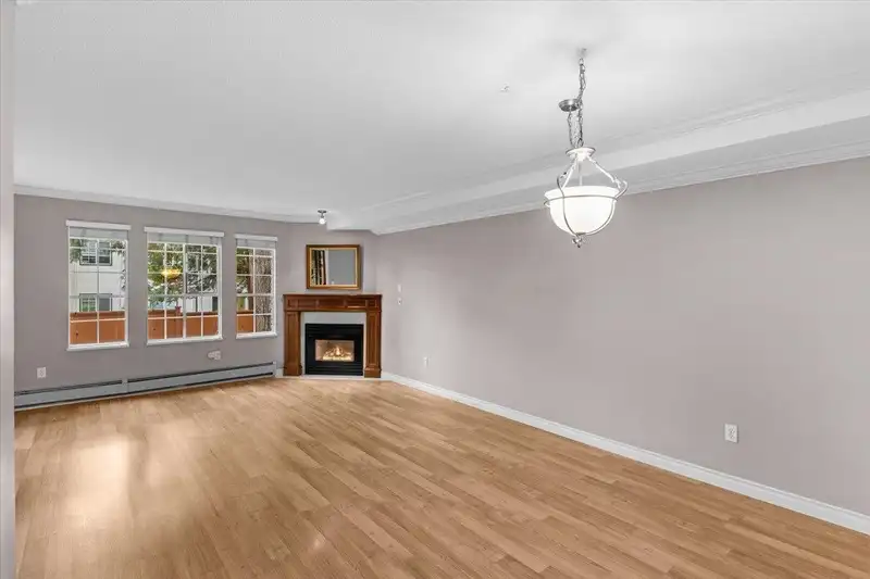 107 1450 MERKLIN STREET - photo 3 of 27