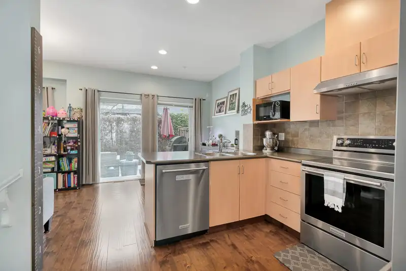 12 1055 RIVERWOOD GATE - photo 2 of 26