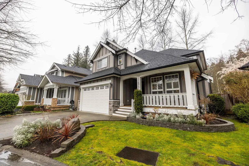 21673 93 AVENUE - photo 3 of 25