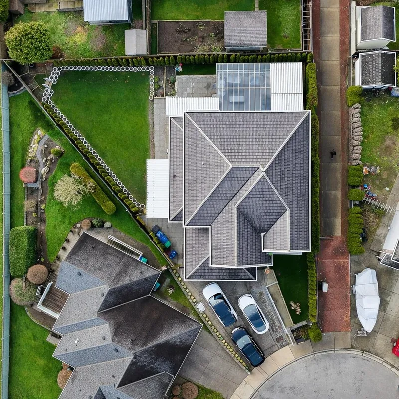 16050 79 AVENUE - photo 3 of 25