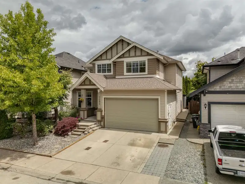 7292 196A STREET - photo 2 of 39
