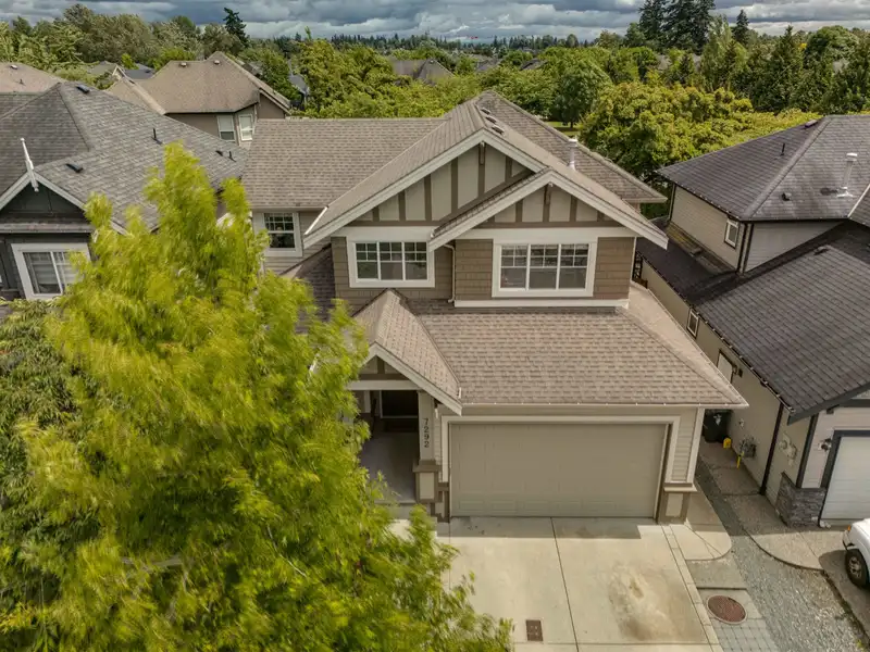 7292 196A STREET - photo 3 of 39