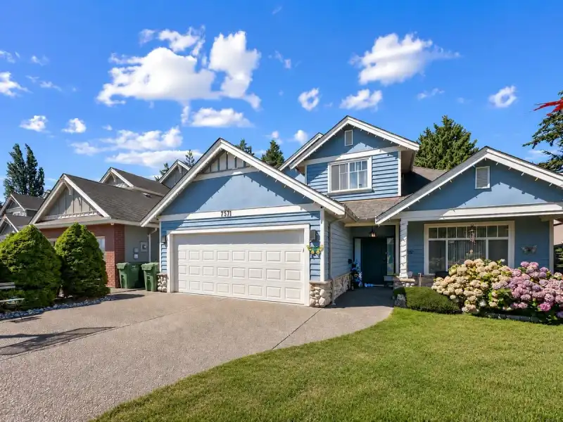 77371 LINDSAY ROAD - photo 1 of 38