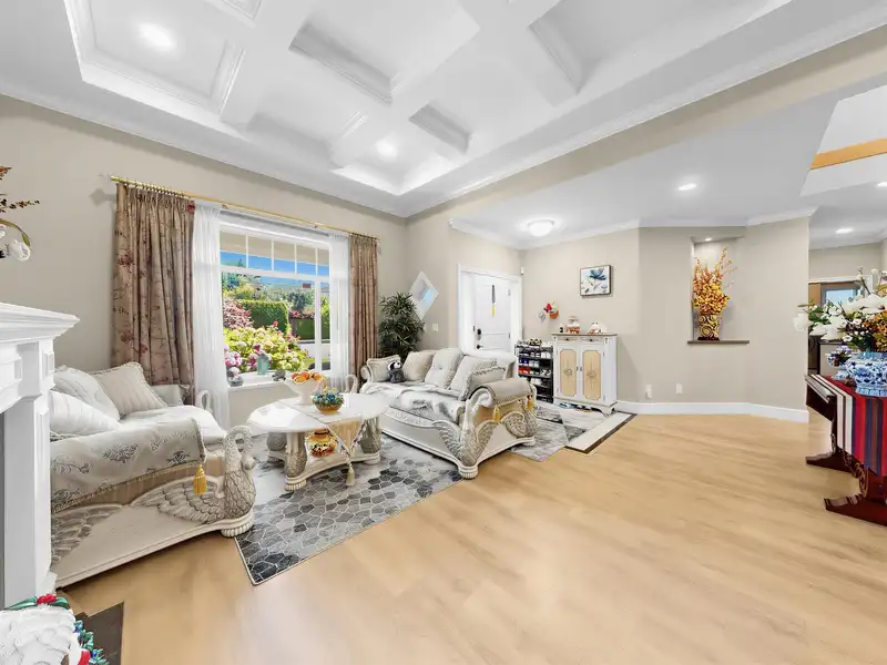77371 LINDSAY ROAD - photo 4 of 38