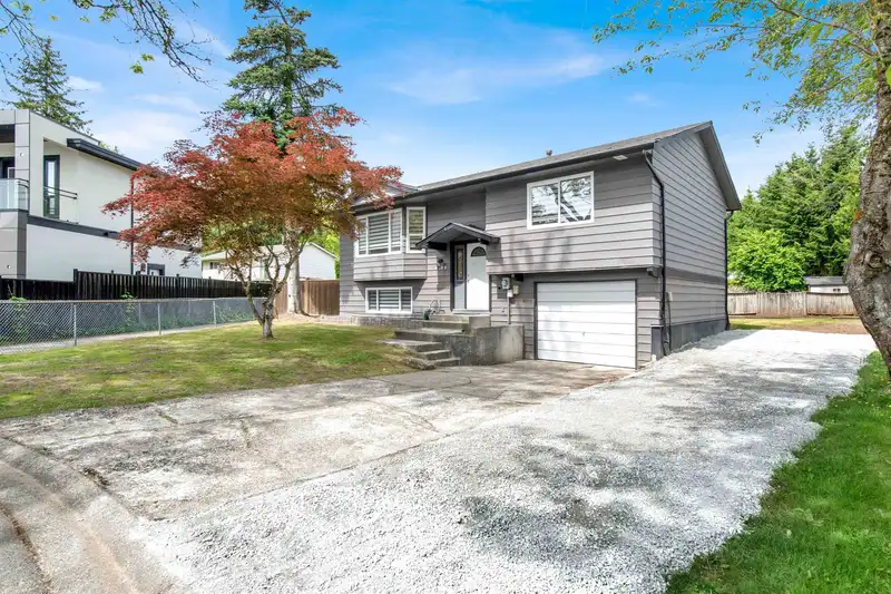 9088 146A STREET - photo 3 of 29