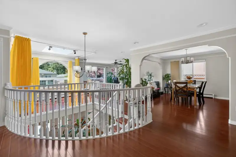 8026 18TH AVENUE - photo 4 of 40