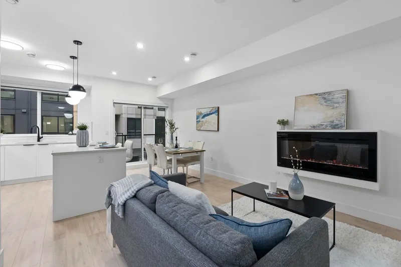 19 13895 64 AVENUE - photo 3 of 25