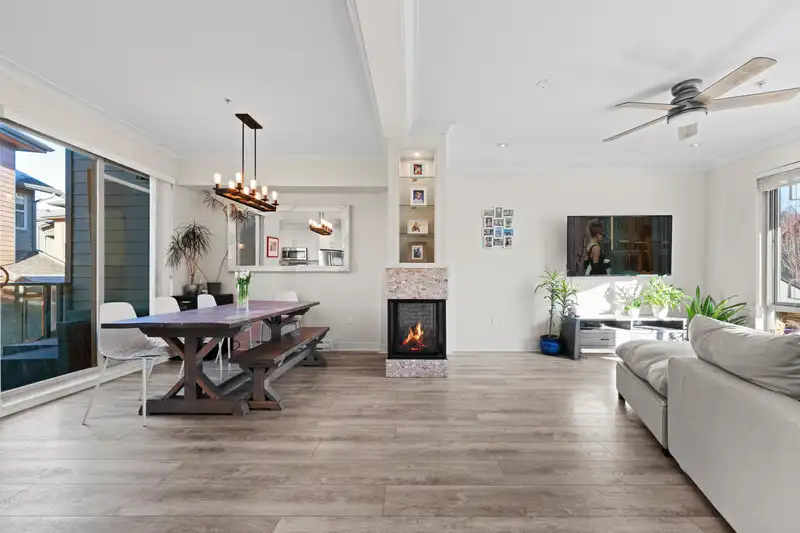2 757 ORWELL STREET - photo 1 of 35