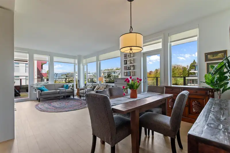 601 5115 CAMBIE STREET - photo 2 of 20