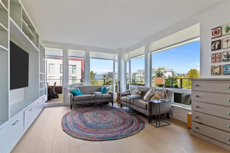 601 5115 CAMBIE STREET - photo 3 of 20