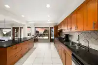 1035 KING GEORGES WAY - thumbnail 12