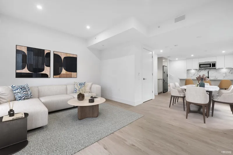 1685 LAKEWOOD DRIVE - photo 4 of 25