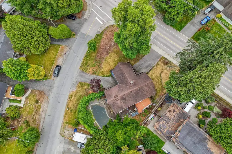 869 GALE DRIVE - photo 1 of 8