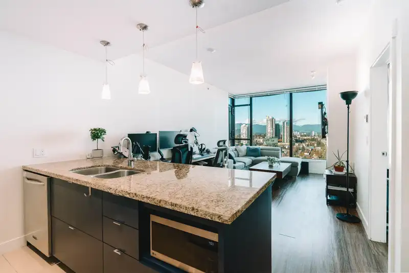 2905 7088 18TH AVENUE - photo 1 of 31