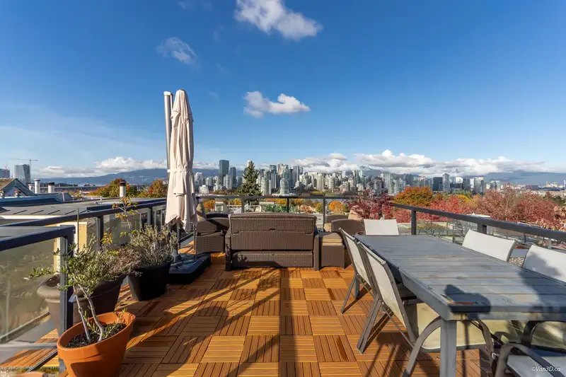 1017 W 8TH AVENUE - photo 1 of 32