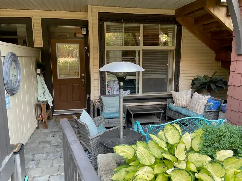 31 19478 65 AVENUE - photo 2 of 16