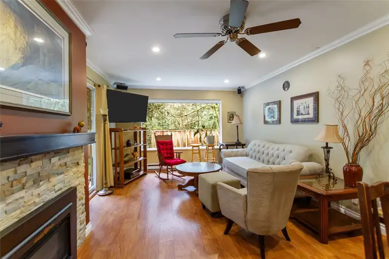 111 6860 RUMBLE STREET - photo 3 of 24