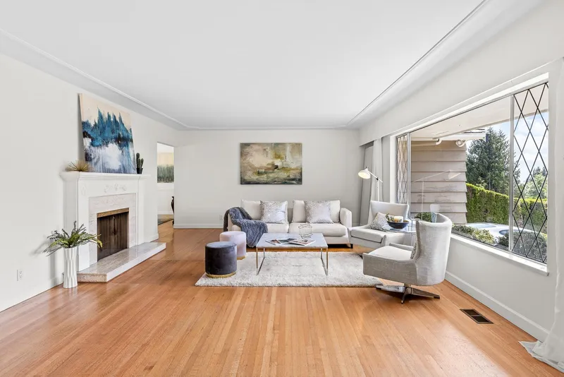 1211 CHARTWELL DRIVE - photo 3 of 25