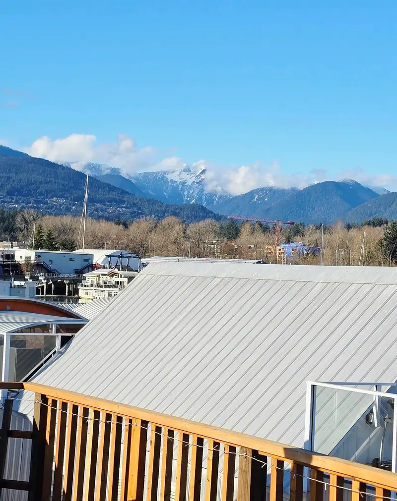 JNW33 415 W ESPLANADE - photo 4 of 24