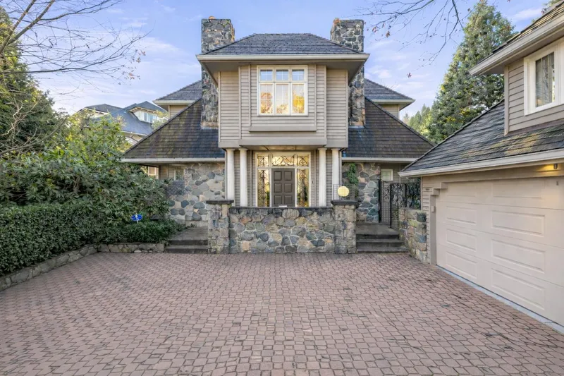 1248 TECUMSEH AVENUE - photo 3 of 25