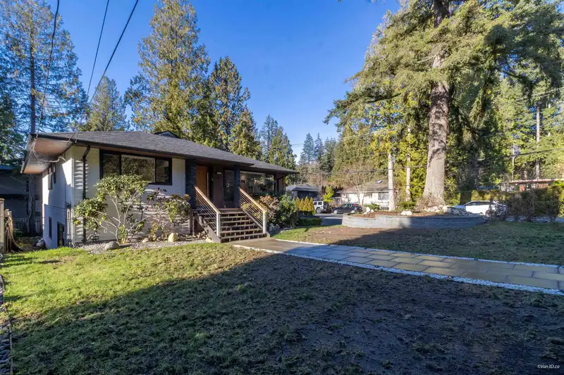 4491 PRIMROSE LANE - photo 3 of 40