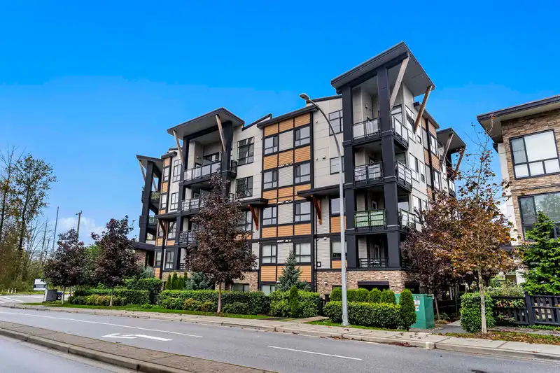 116 20829 77A AVENUE - photo 1 of 23