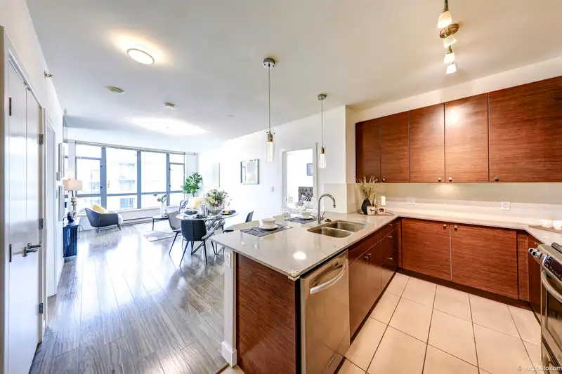 1605 6888 ALDERBRIDGE WAY - photo 4 of 16