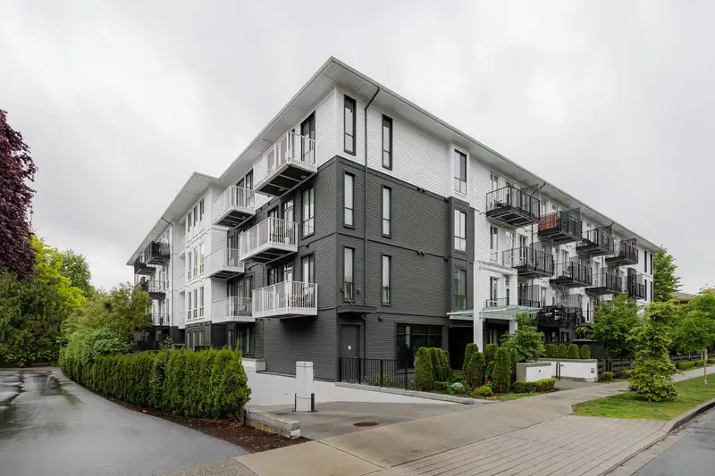 413 10168 149 STREET - photo 2 of 28