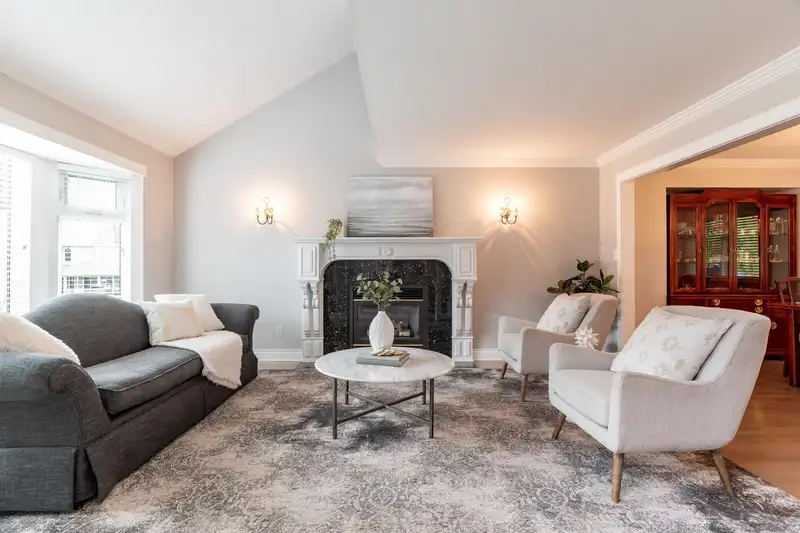 21463 126 AVENUE - photo 1 of 40