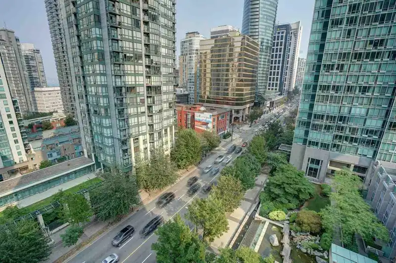 2705 1288 W GEORGIA STREET - photo 1 of 23